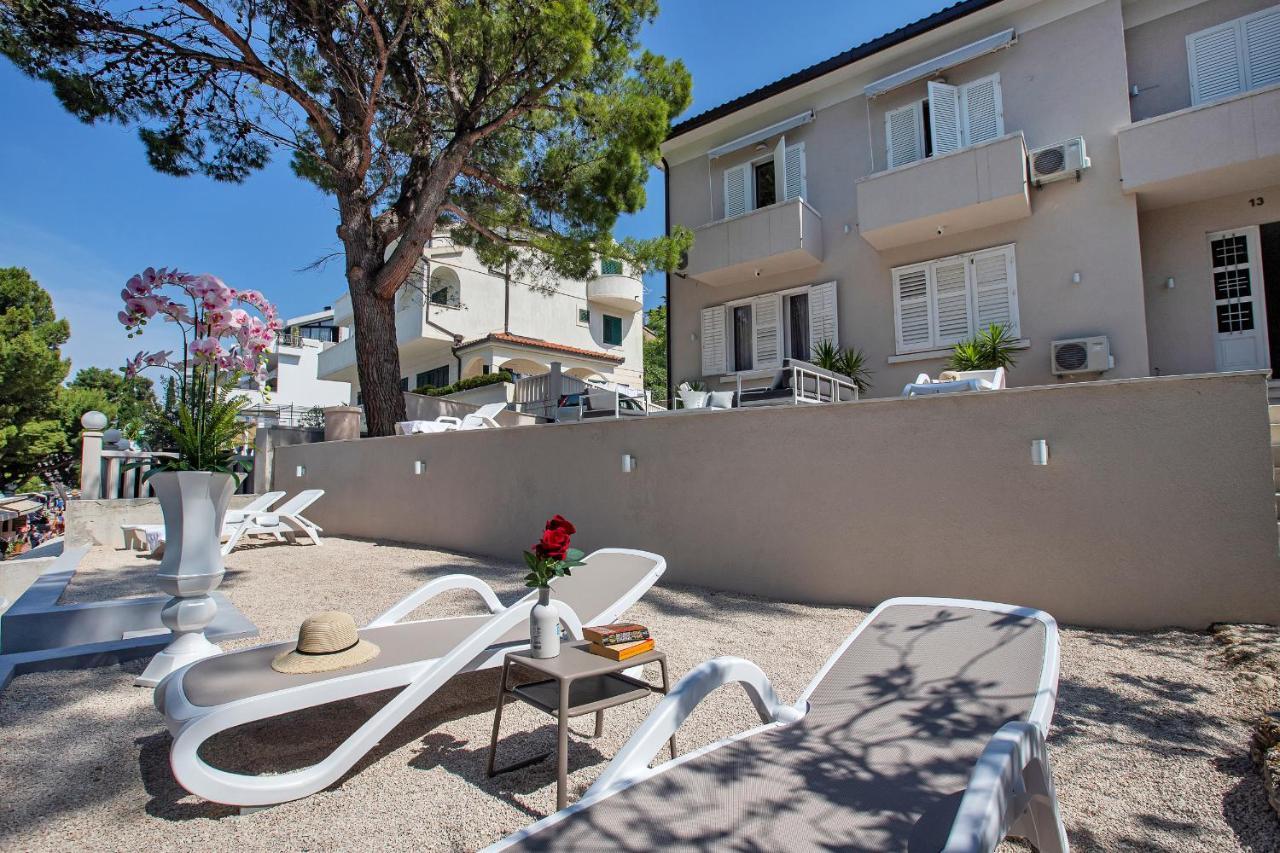 Penzión pre hostí Luxury Paradise Garden 4*