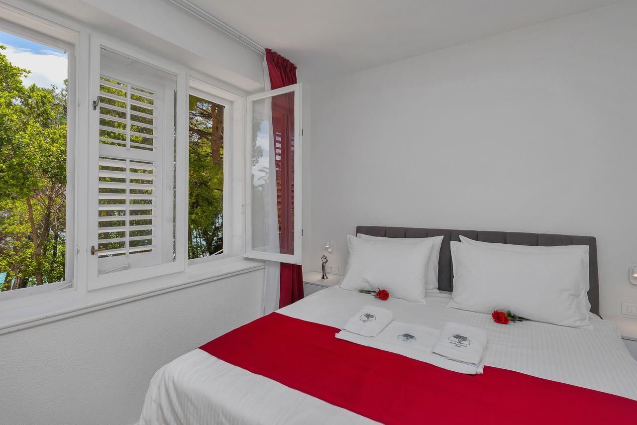 Penzión pre hostí Luxury Paradise Garden 4*